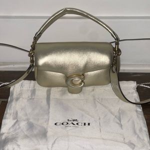 Pillow Tabby Shoulder Bag 18 Coach Bag